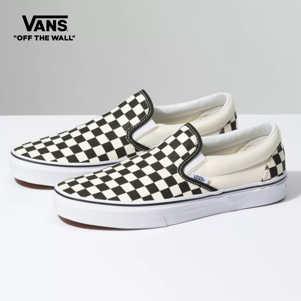 Vans Classic Slip-On Unisex Sneakers Women (Unisex US Size) Black VN000EYEBWW1